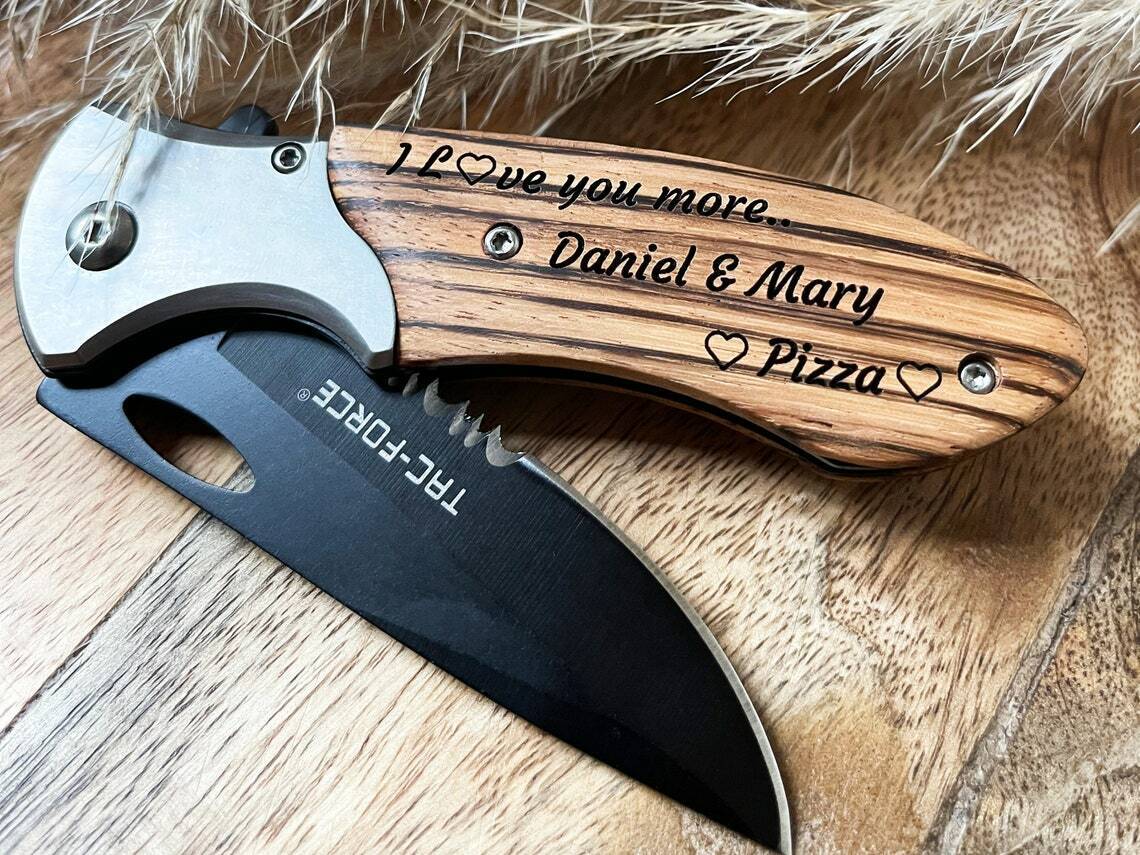 Personalized Pocket Knife - Engraved Gift for Husband, Dad, Boyfriend, Friend