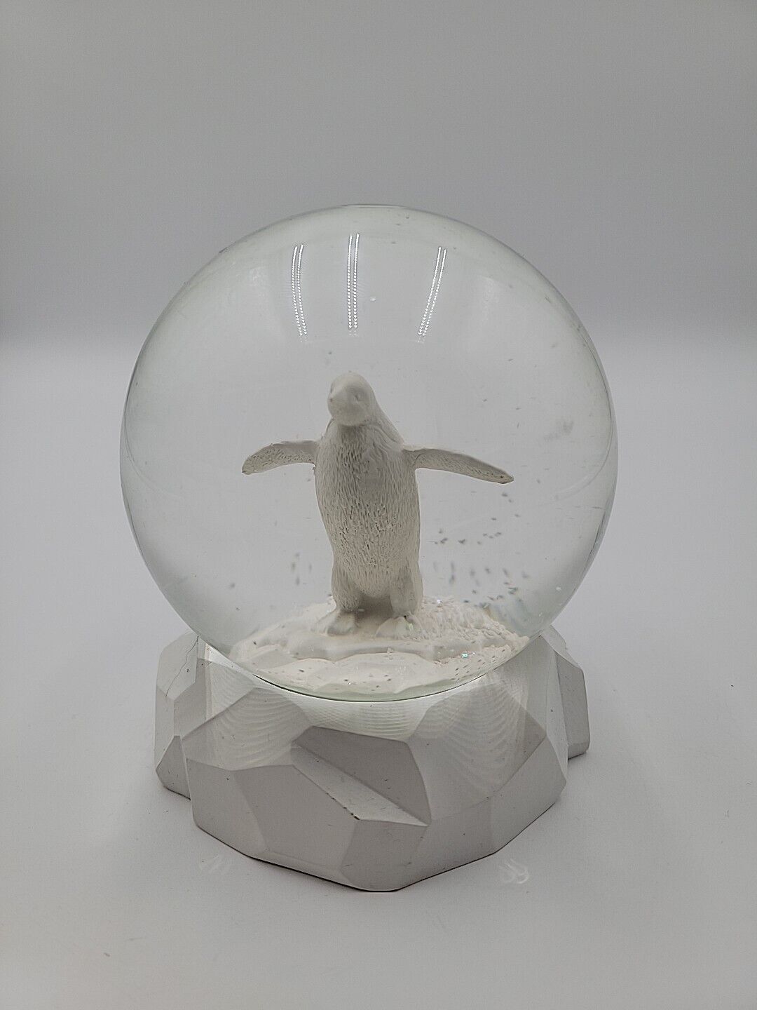 Penguin Snow Globe White Glittery Snow 5\