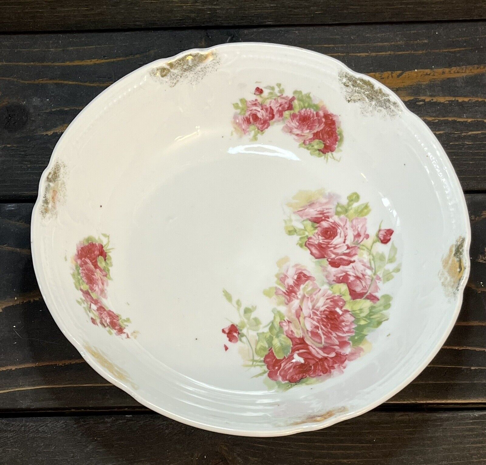 Vintage Unmarked Floral Serving Bowl 9 1/4” Hand Painted With Gold Accents