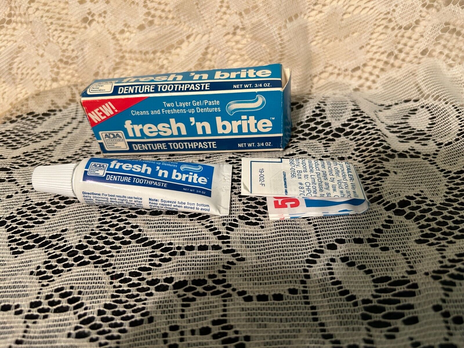 vintage  Fresh \'n Brite Denture Toothpaste box RETRO BATHROOM PRODUCT
