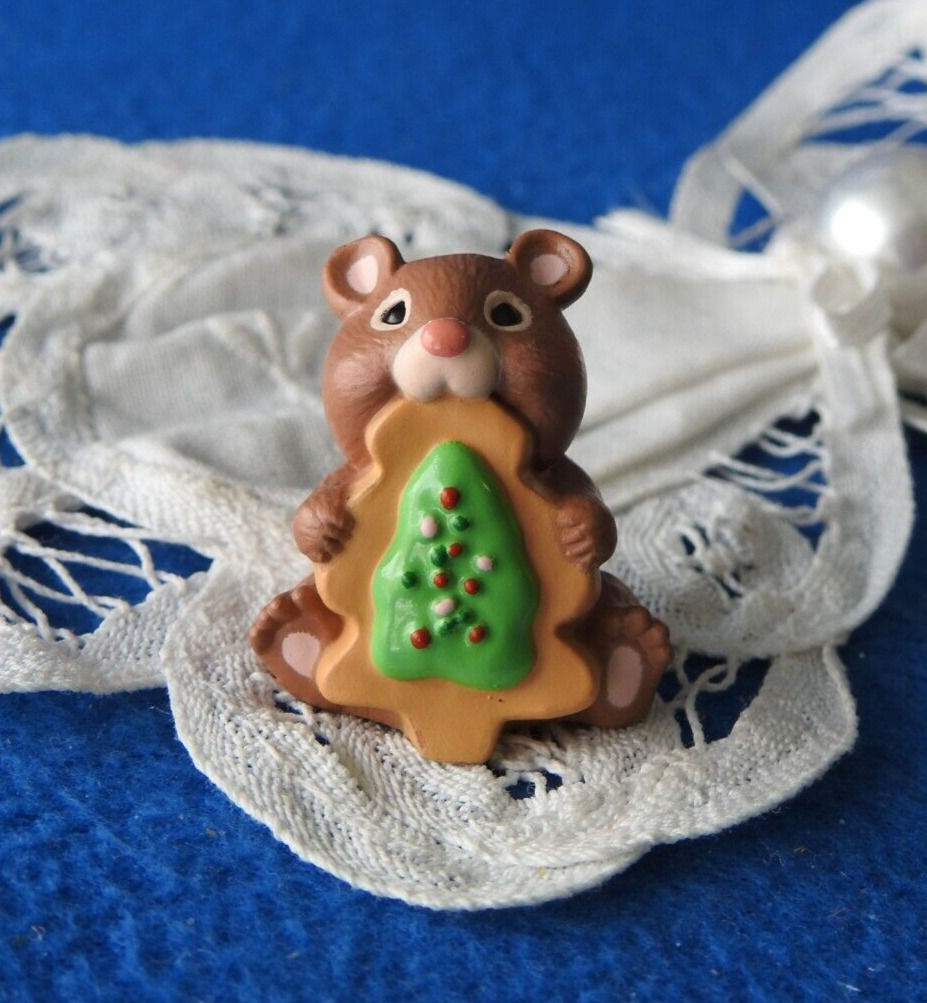 Hallmark Merry Miniature 1995 Hamster with Christmas Tree Cookie