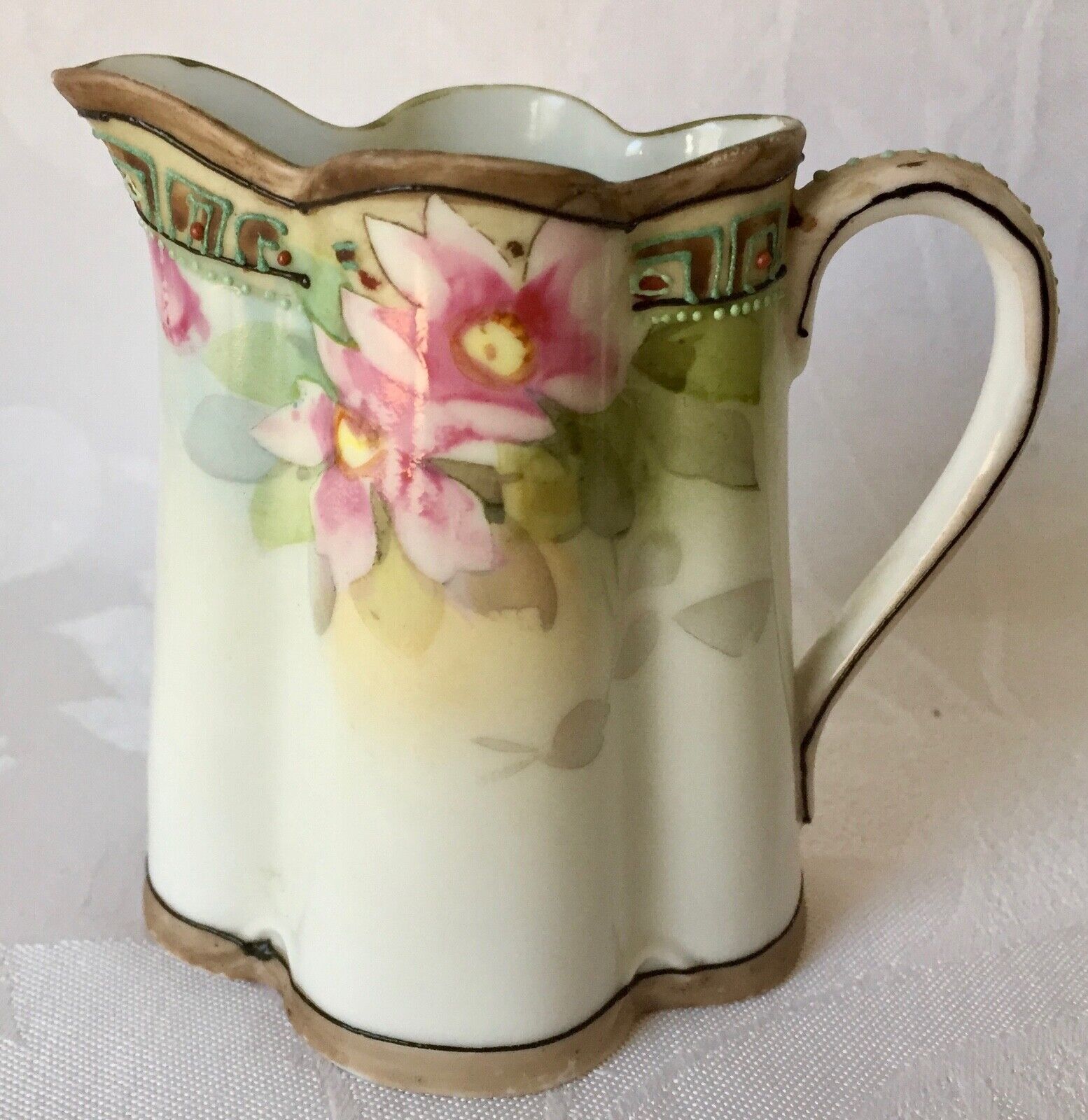 EXCEPTIONAL HAND PAINTED NIPPON FLUTED PINK ROSE CREAMER, BLUE RISING SUN MARK