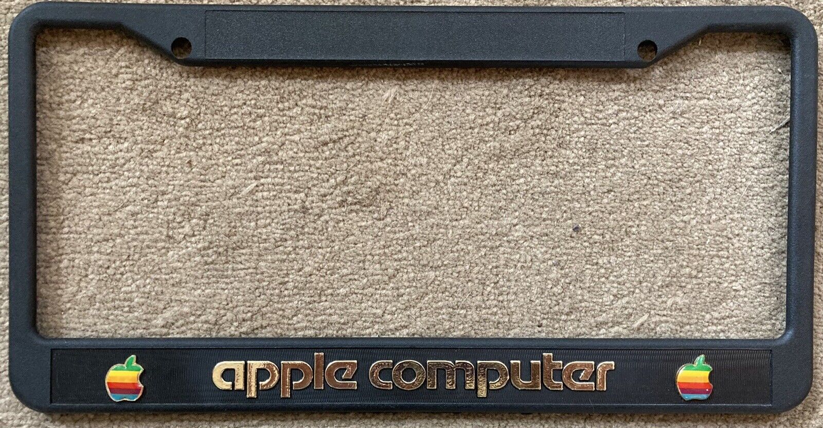 INCREDIBLY RARE & NEW 1980s Apple License Plate Frame Embossed Logos