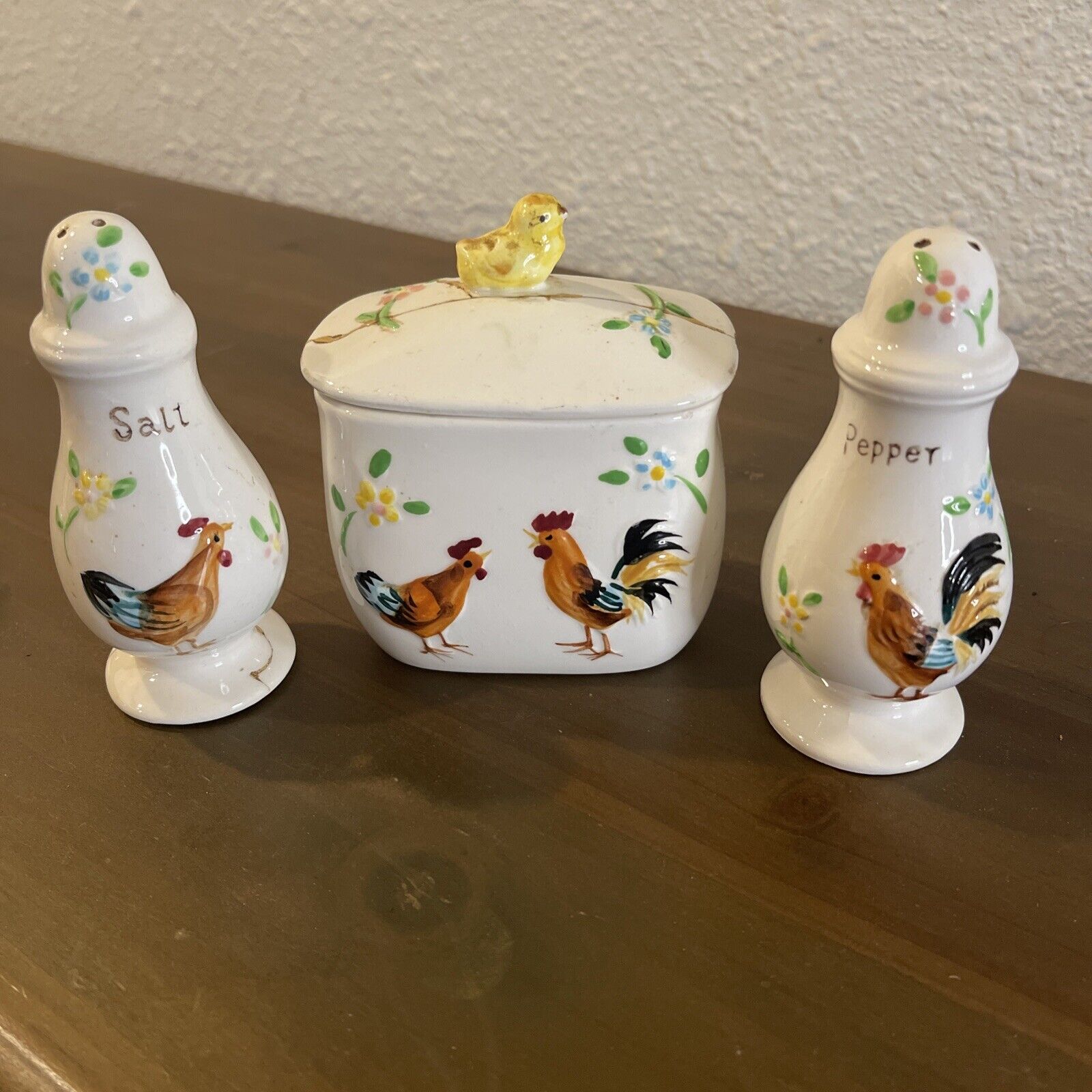 Rooster/Hen Vintage Salt/Pepper Shakers/Sugar Holder By Py Miyao for Enesco