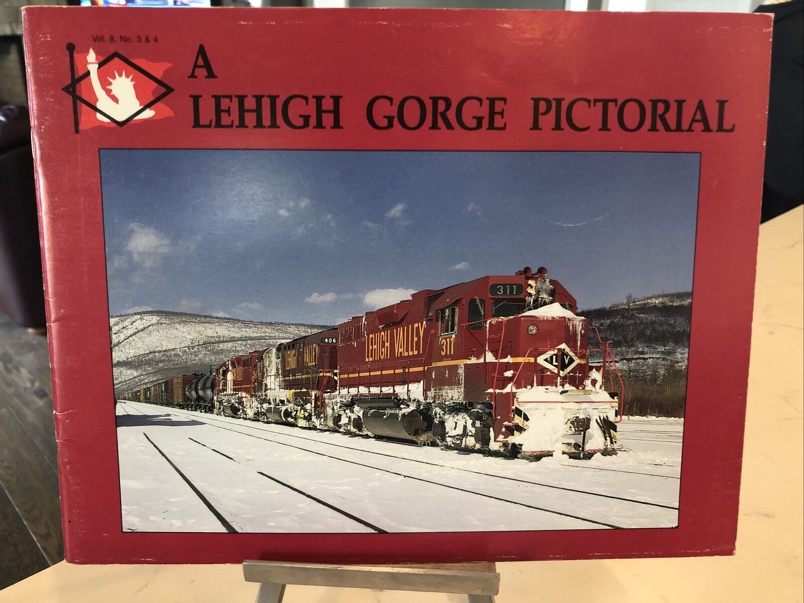 A Lehigh Gorge Pictorial softcover Railroad Book C