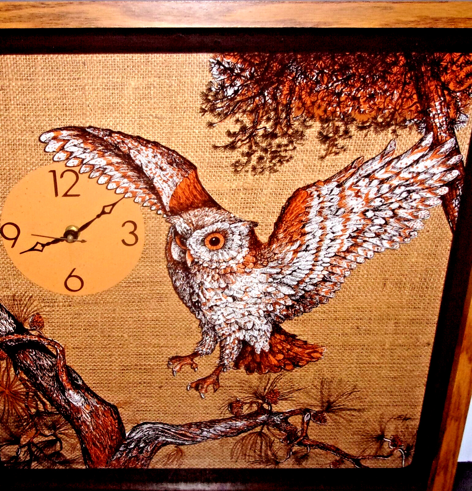 ELGIN OWL Wall Clock Painted Glass Wood Framed MCM Burlap Shadowbox WORKS
