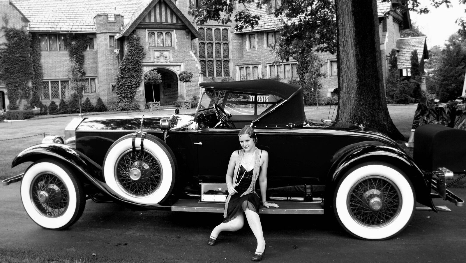New York City Stylish Flappers photo  Classy Auto 1920\'s Jazz Prohibition  