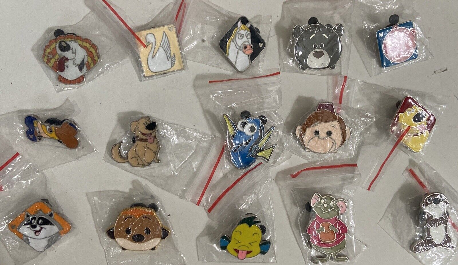 Disney ANIMALS  only Pins lot of 15