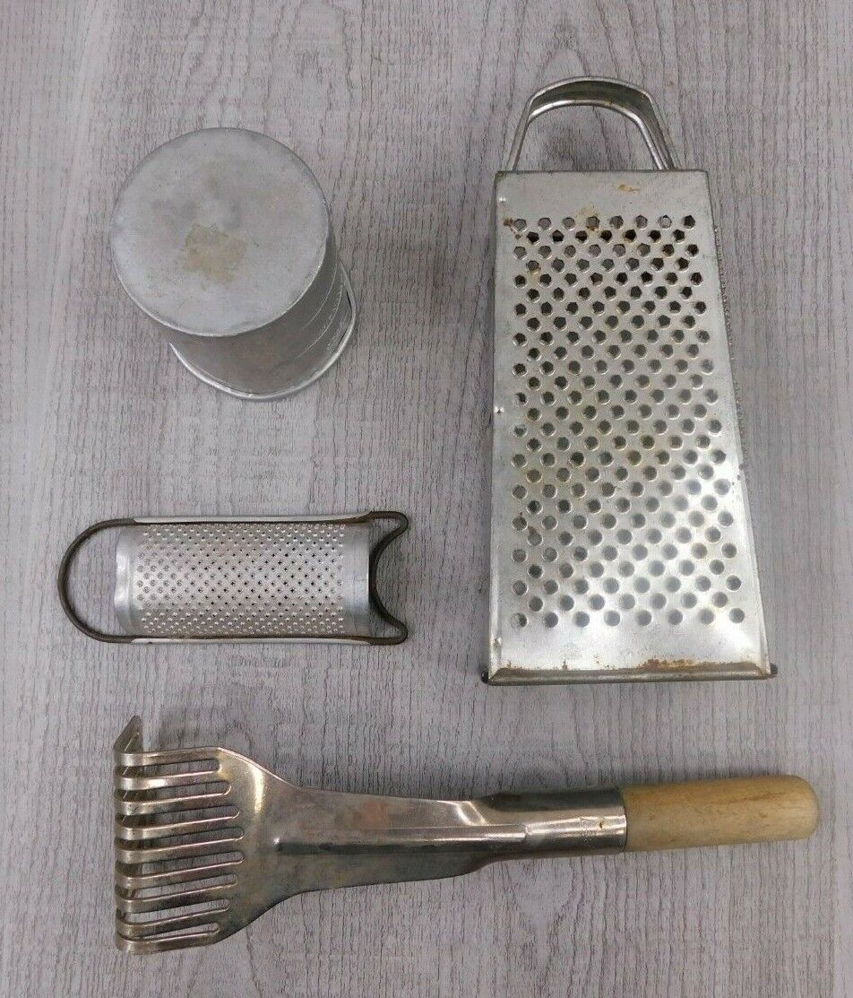 Lot 4 Vintage Kitchen Utensils Gadgets Tools Cheese Grater Measuring Cup Scooper