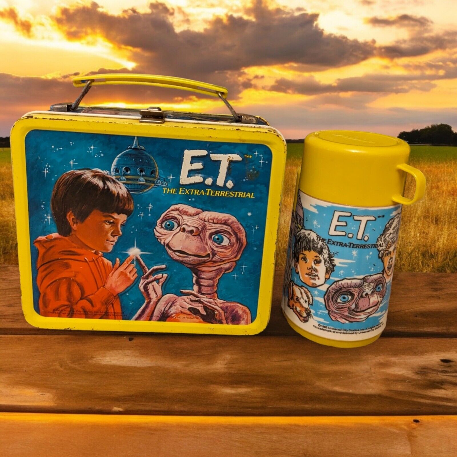 Vintage Aladdin E.T. the Extra-Terrestrial Metal Lunch Box 1982 - WITH Thermos