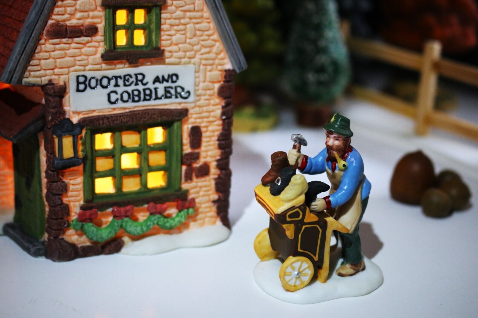 Dept 56 Dickens Village  Booter Cobbler and extras  New