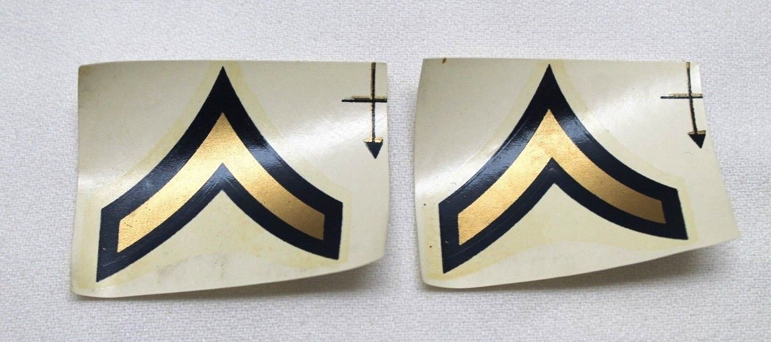 US WWII Private Rank Insignia Chevron Waterslide Decal lot of two Z2217