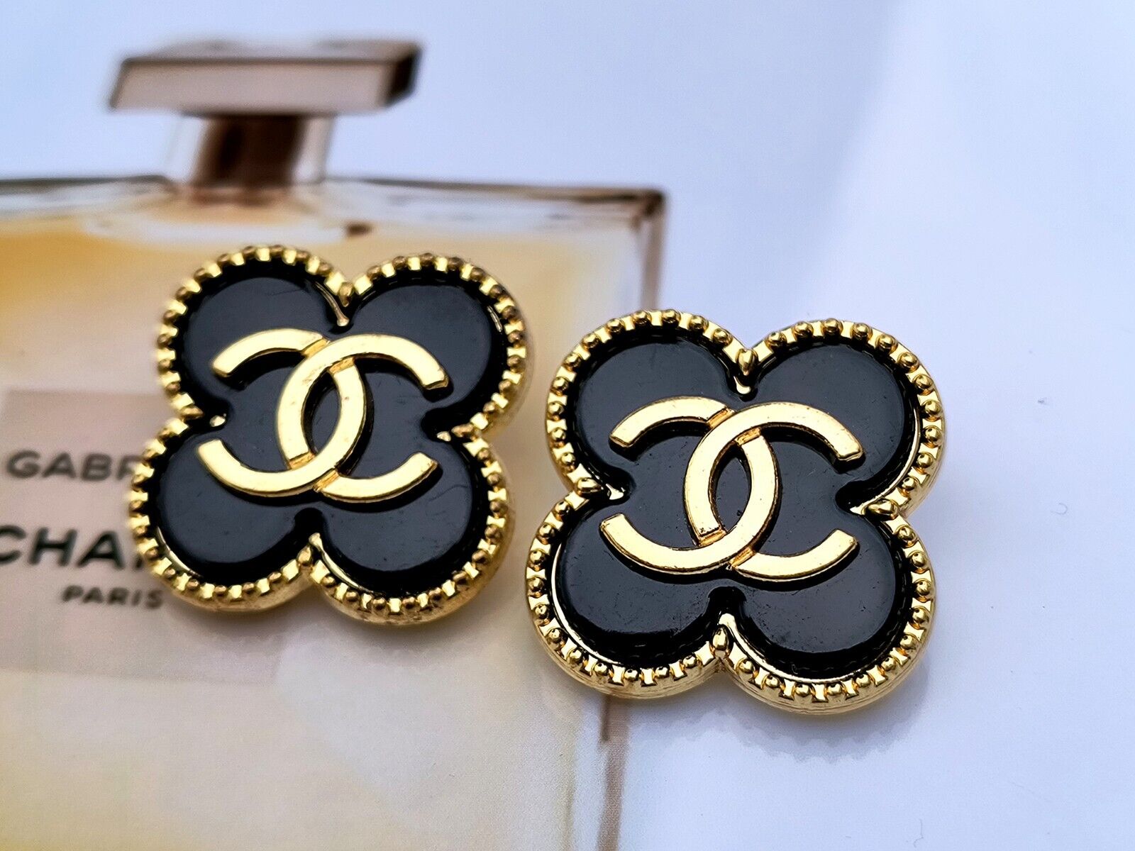 10 Chanel Steel Stamped CC Black Gold Clover Button 22mm Set of 10