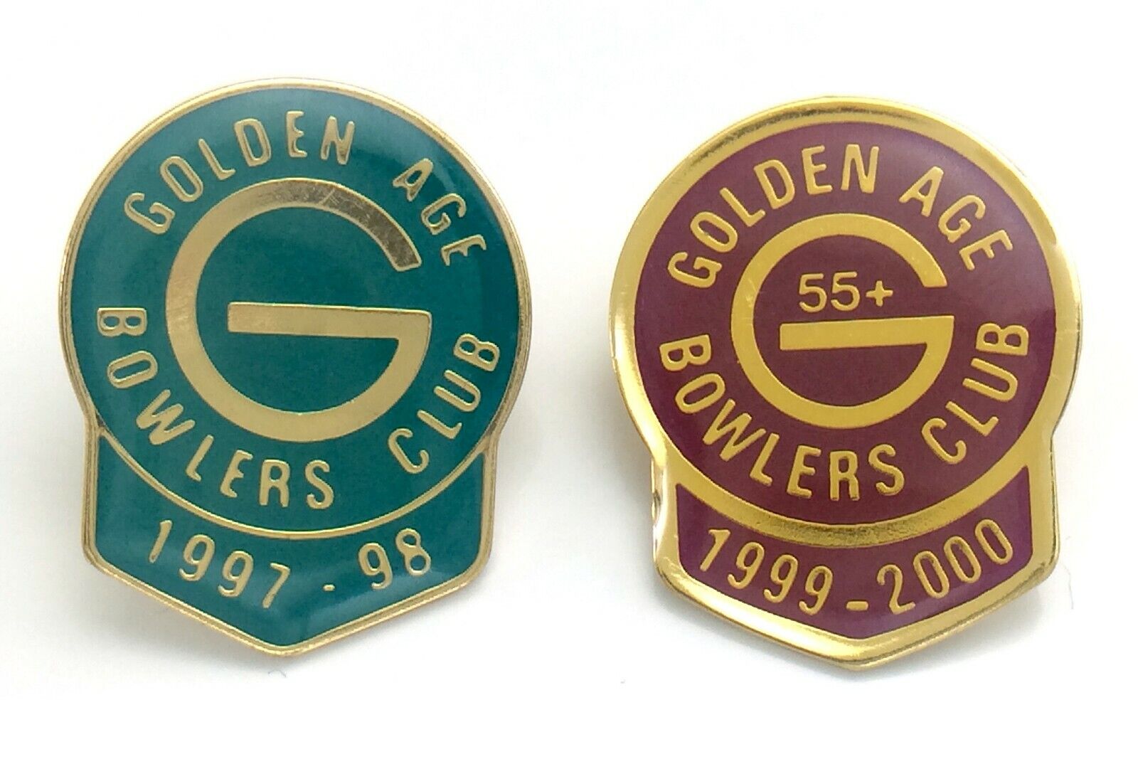 Two Golden Age Bowlers Club 1997 1998 1999 2000 Red Green Pin 1in 2.3g J945
