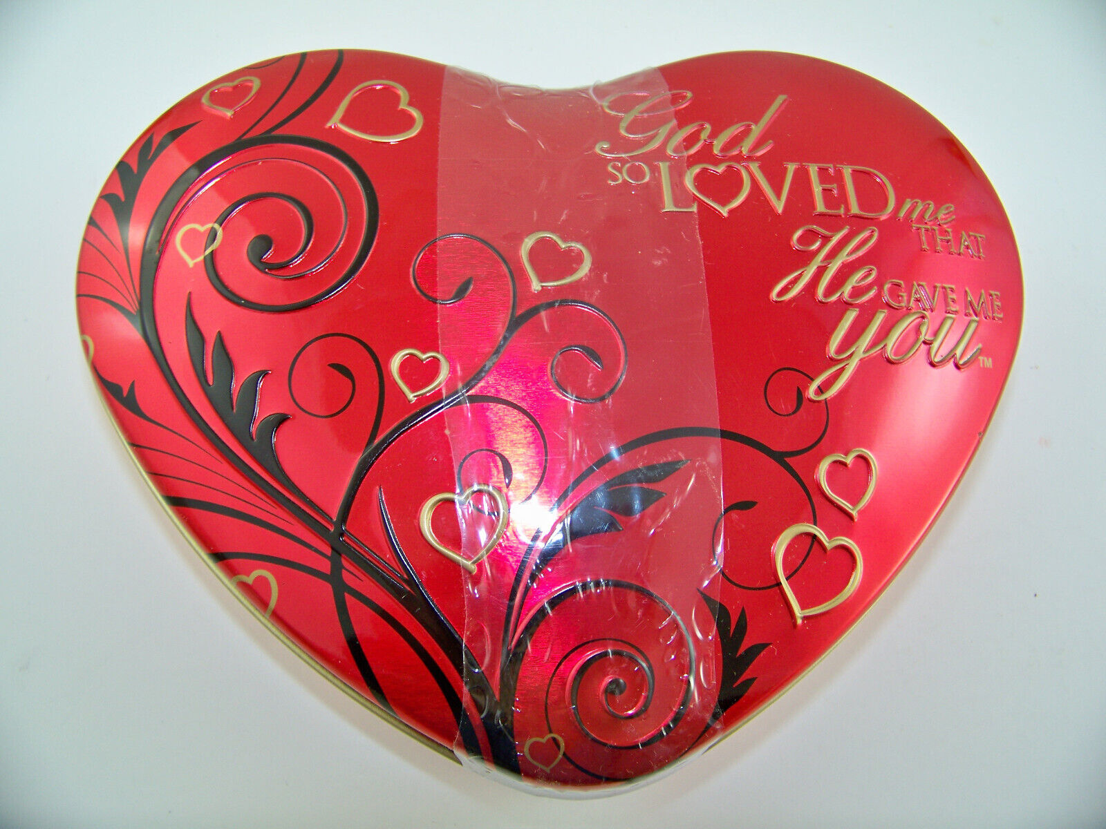 Valentine Candy Box Metal Embossed Tin Heart Shaped With Candy