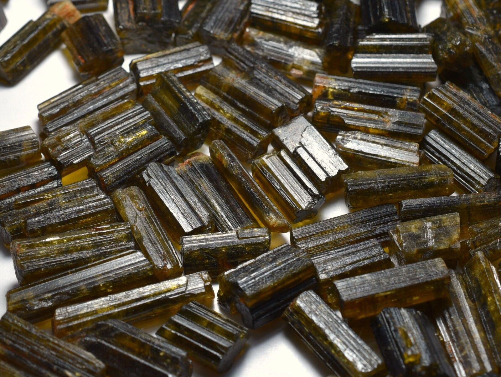 500 GM Epidot Crystals Transparent Natural Top Highest Quality Gemmy Minerals