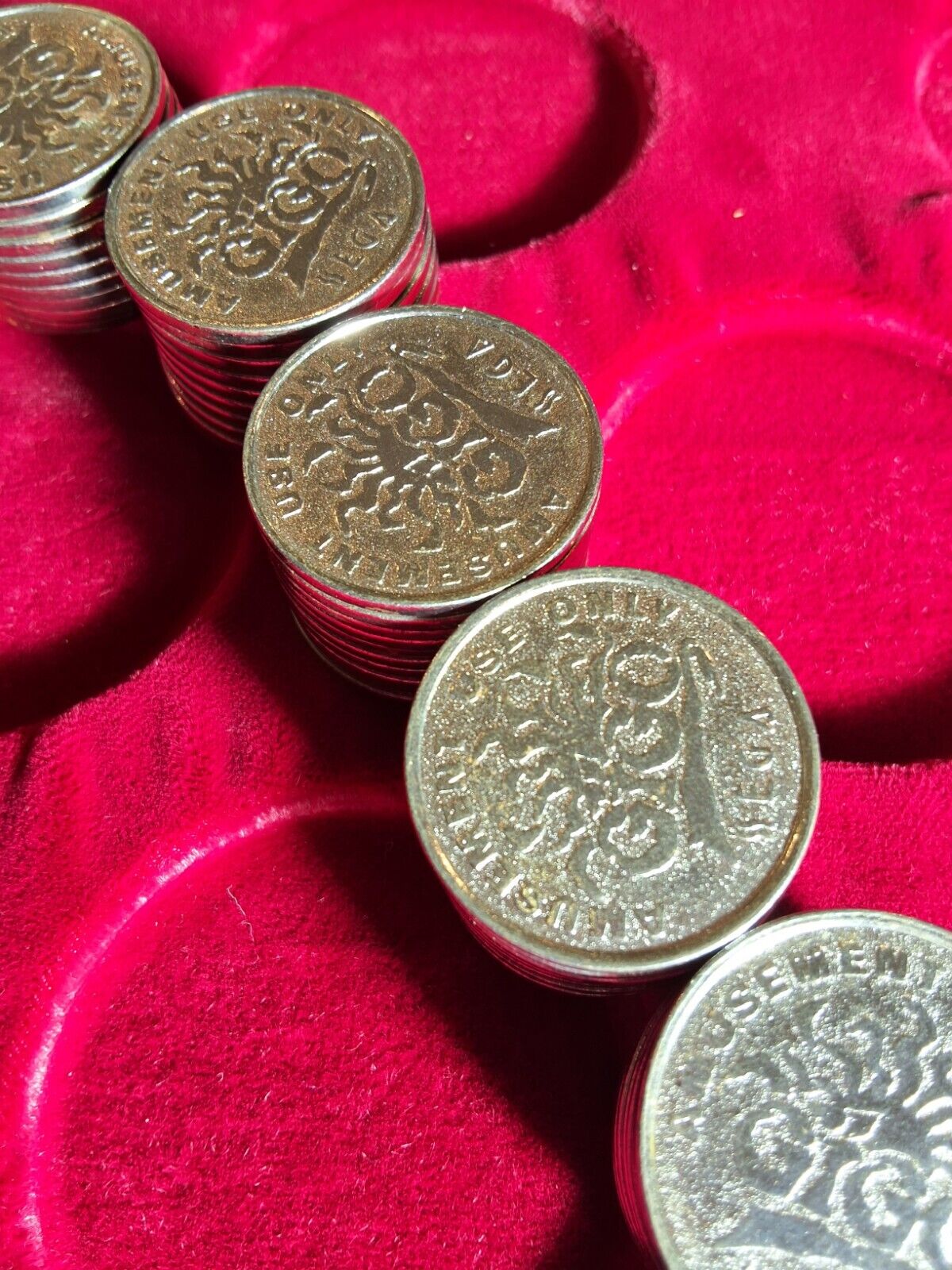 Lot 50 X Pieces SEGA GIGO AMUSEMENT USE ONLY Medal Token Arcade Corner ¥100 Size