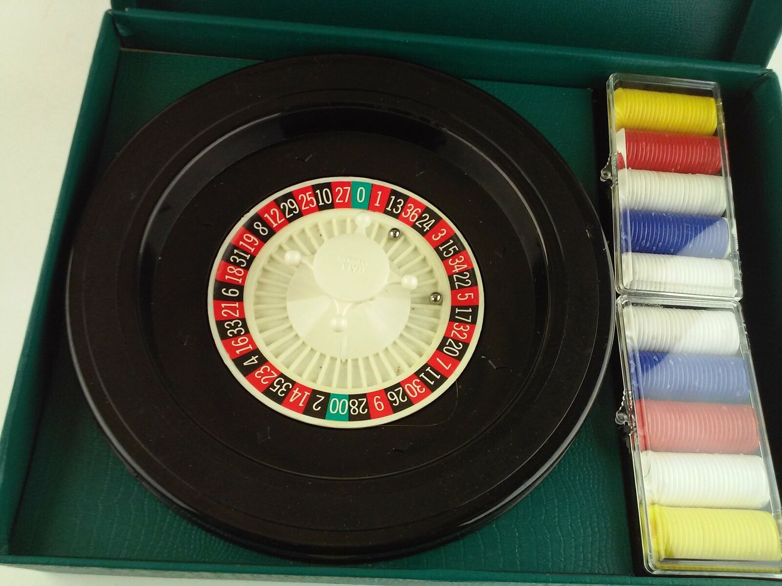 Roulette Set Royal Crisloid Feature Game Toy Vintage
