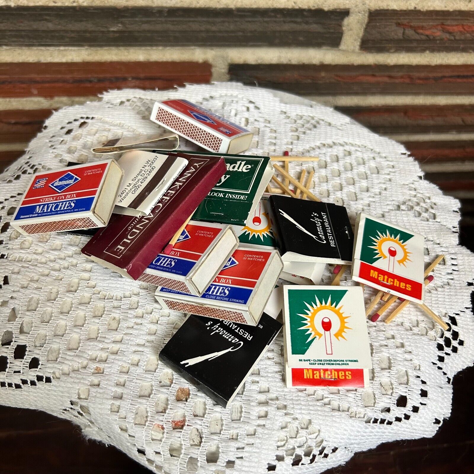 Vintage Lot Of Matches Matchbooks Retro Hotel 7/11 Restaurant Camel King Edward