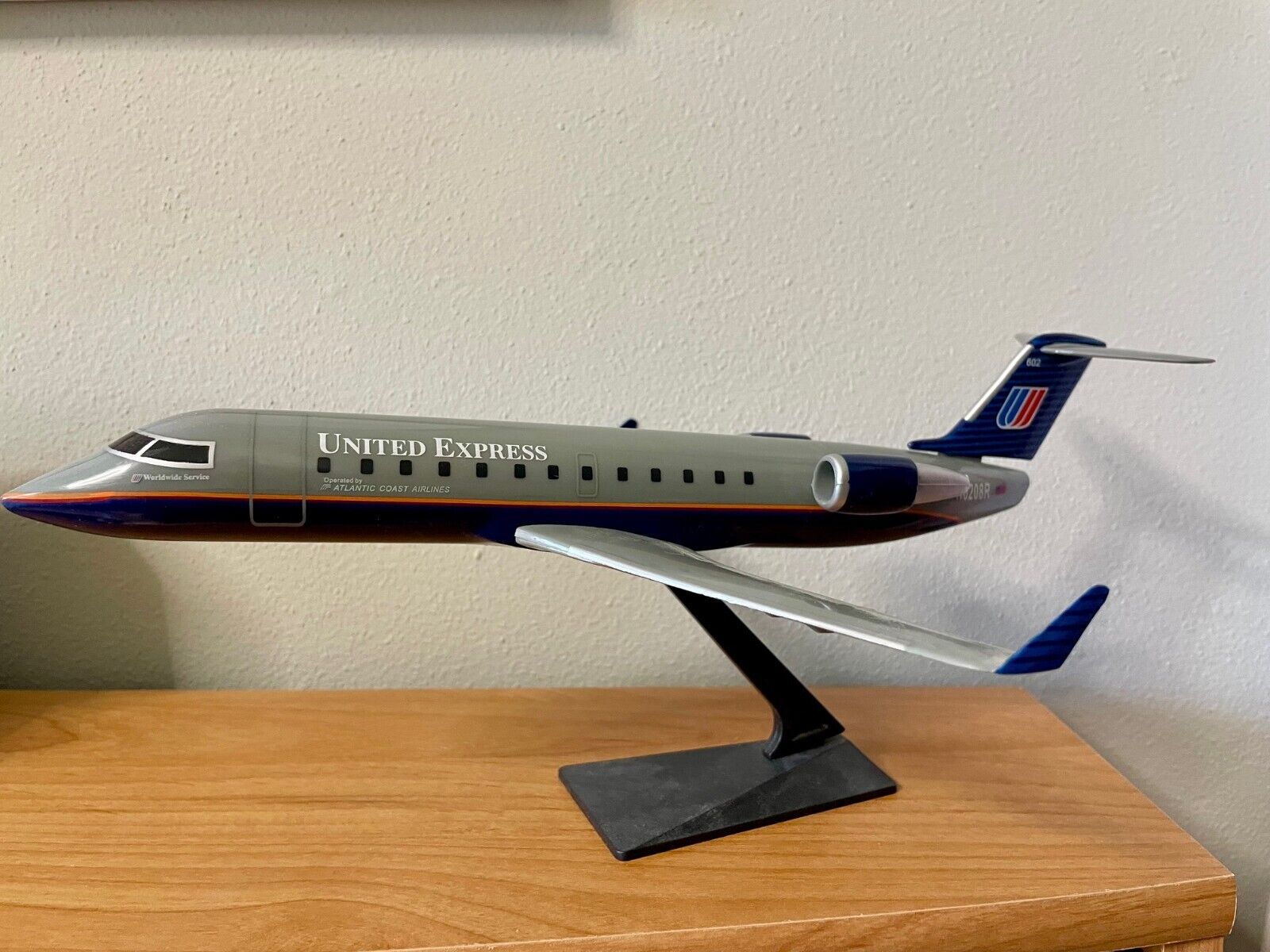 Flight Miniatures United Express Airplane model