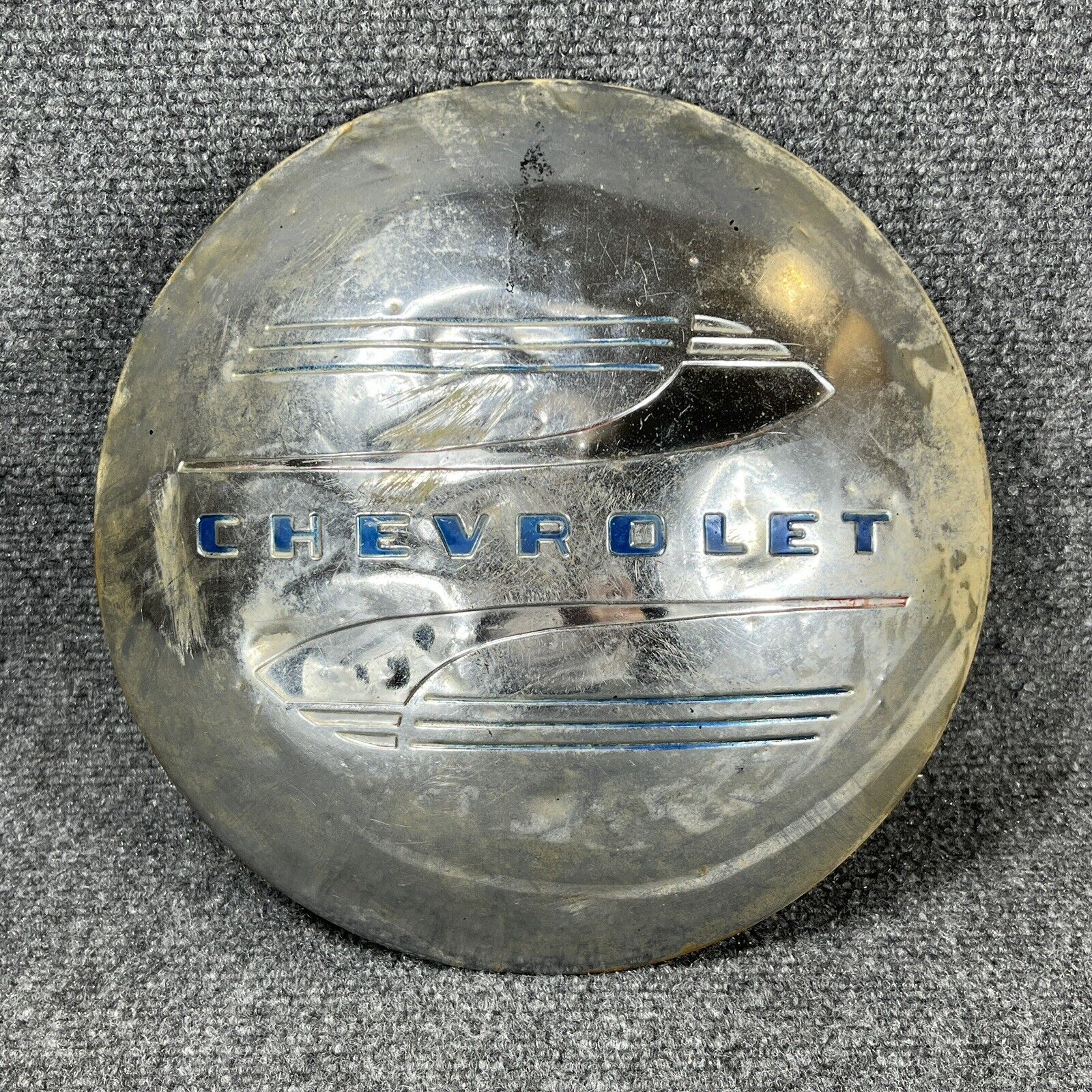 Vintage Chevrolet Hubcap Blue Writing Fleetline Dog Dish Wheel Cover Poverty 10\