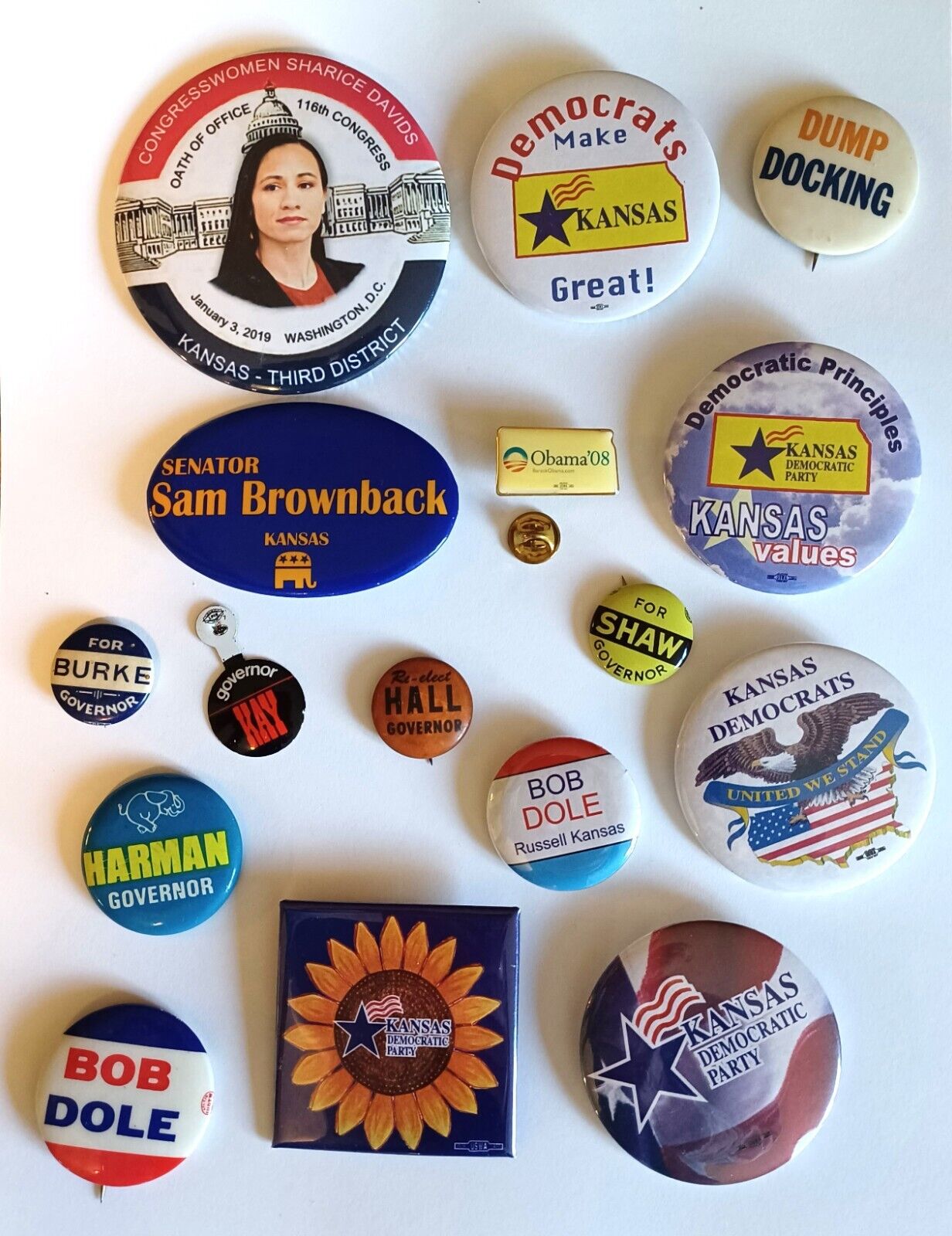 Nice group of 16 Kansas campaign buttons