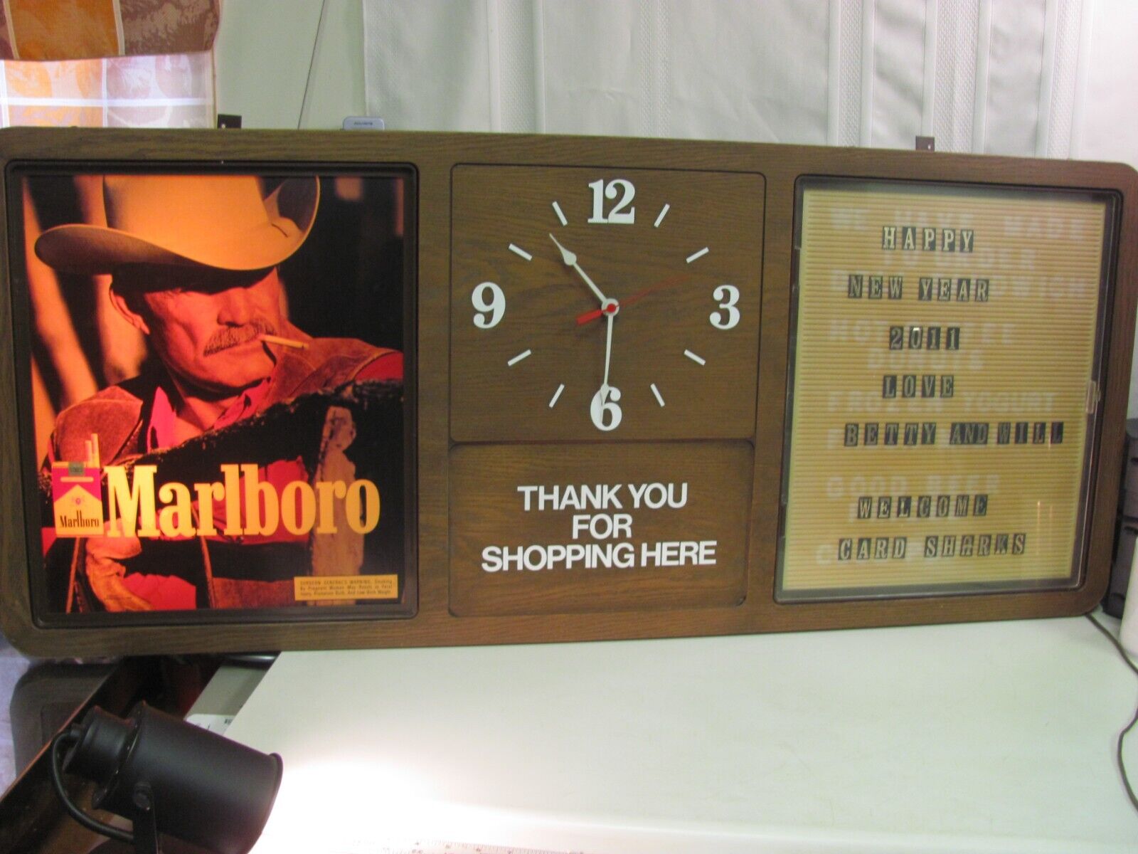 Vintage Marlboro Country Marlboro Man Lighted Clock Sign Letter Board Phillip