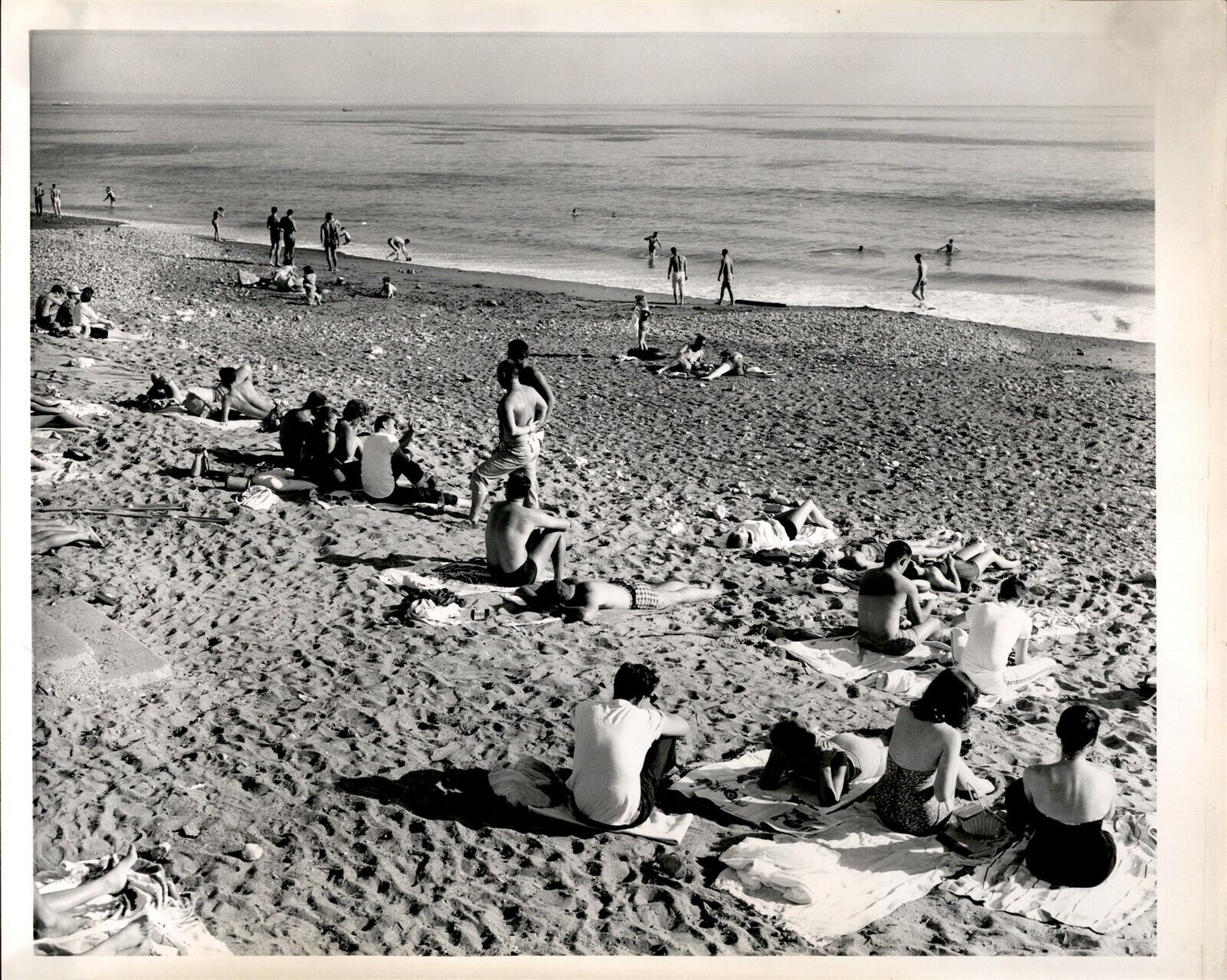 LG902 1961 Orig Photo PISMO BEACH CALIFORNIA Relaxing in Sand Vacation Tourism