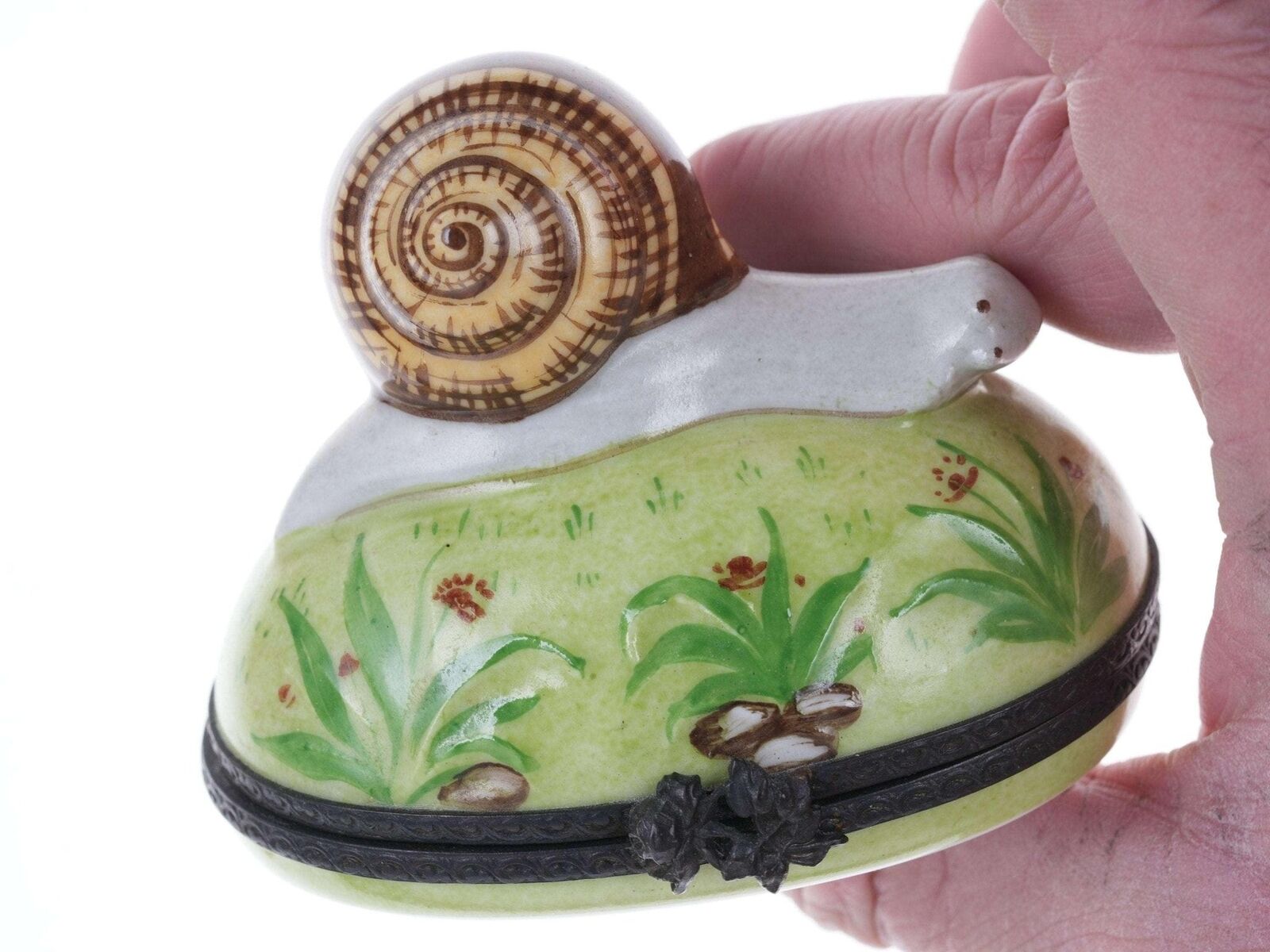 French Limoges hand painted snail trinket box q