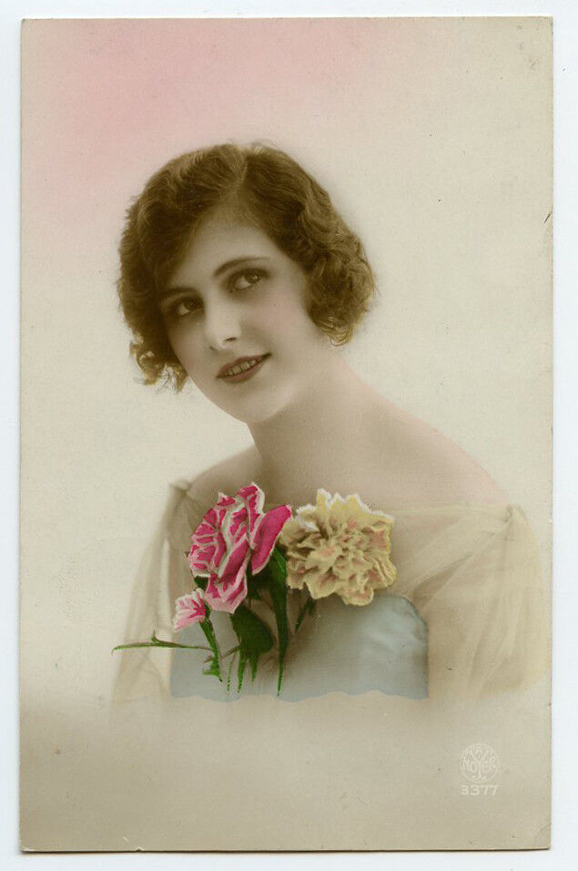 1920s French Glamour PRETTY YOUNG LADY Beauty photo postcard