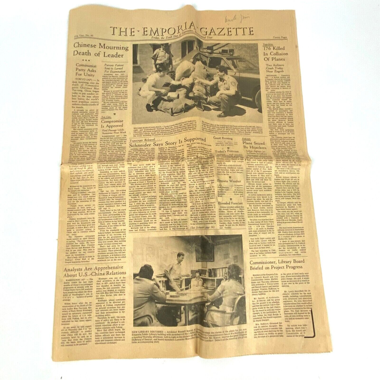 1976 Newspaper Chairman MAO Tse-Tung Death Beijing China Emporia Gazette KS VTG