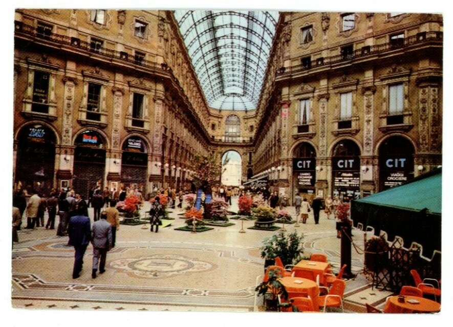 Postcard 1984  Chrome era Milano Victor Emanuel Gallery 