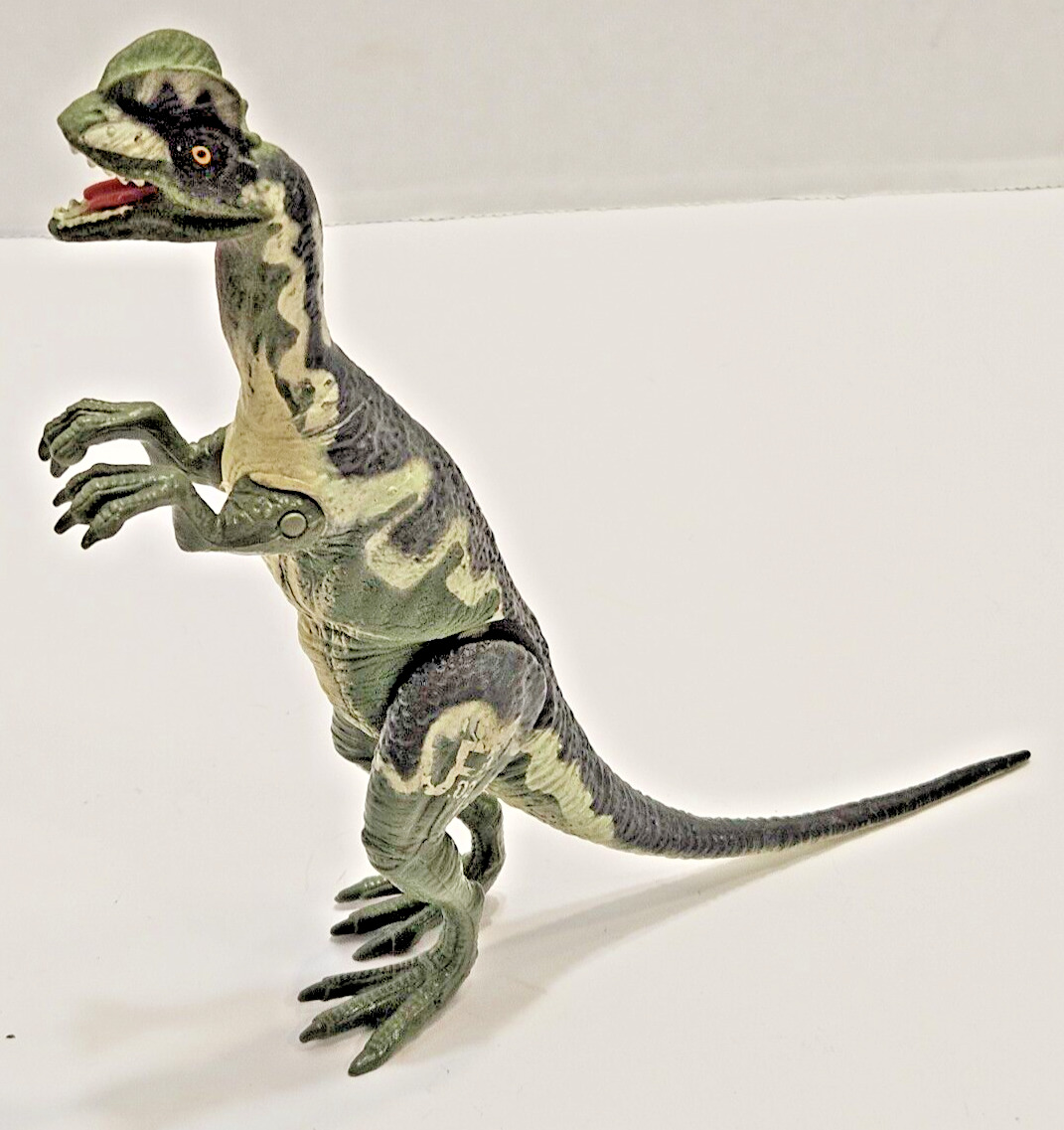 Vintage Jurassic Park Dilophosaurus Dinosaur Action Figure 1993 Kenner JP.02