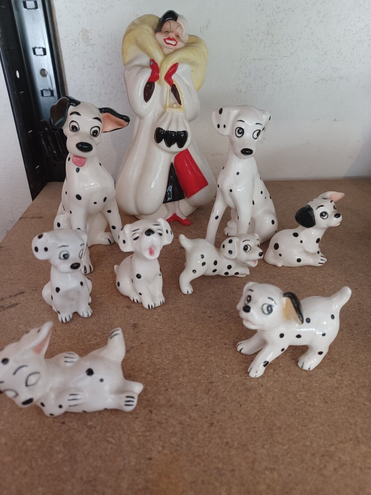 LOT Vintage Cruella DeVil Disney Dalmatians Ceramic Figurines Dalmatian Dog-9 