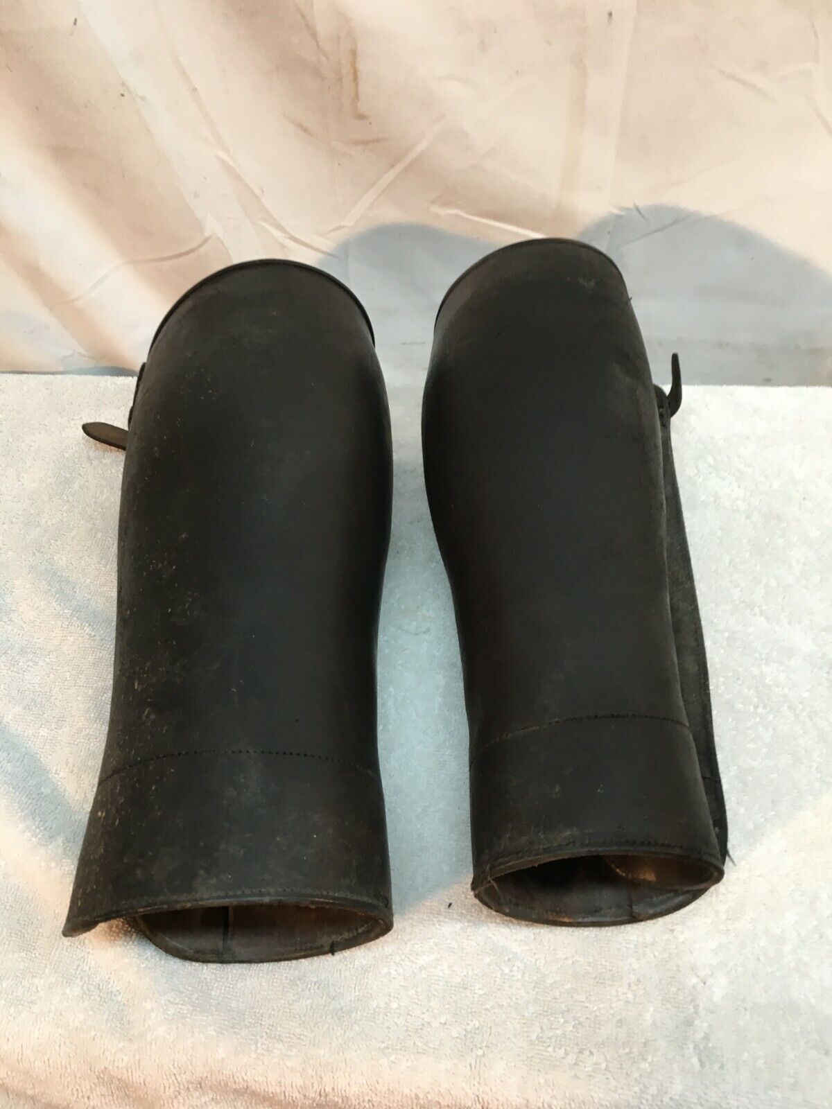 Vintage Pair Leather knee Brace Support Polio Civil War Early Medical Arts