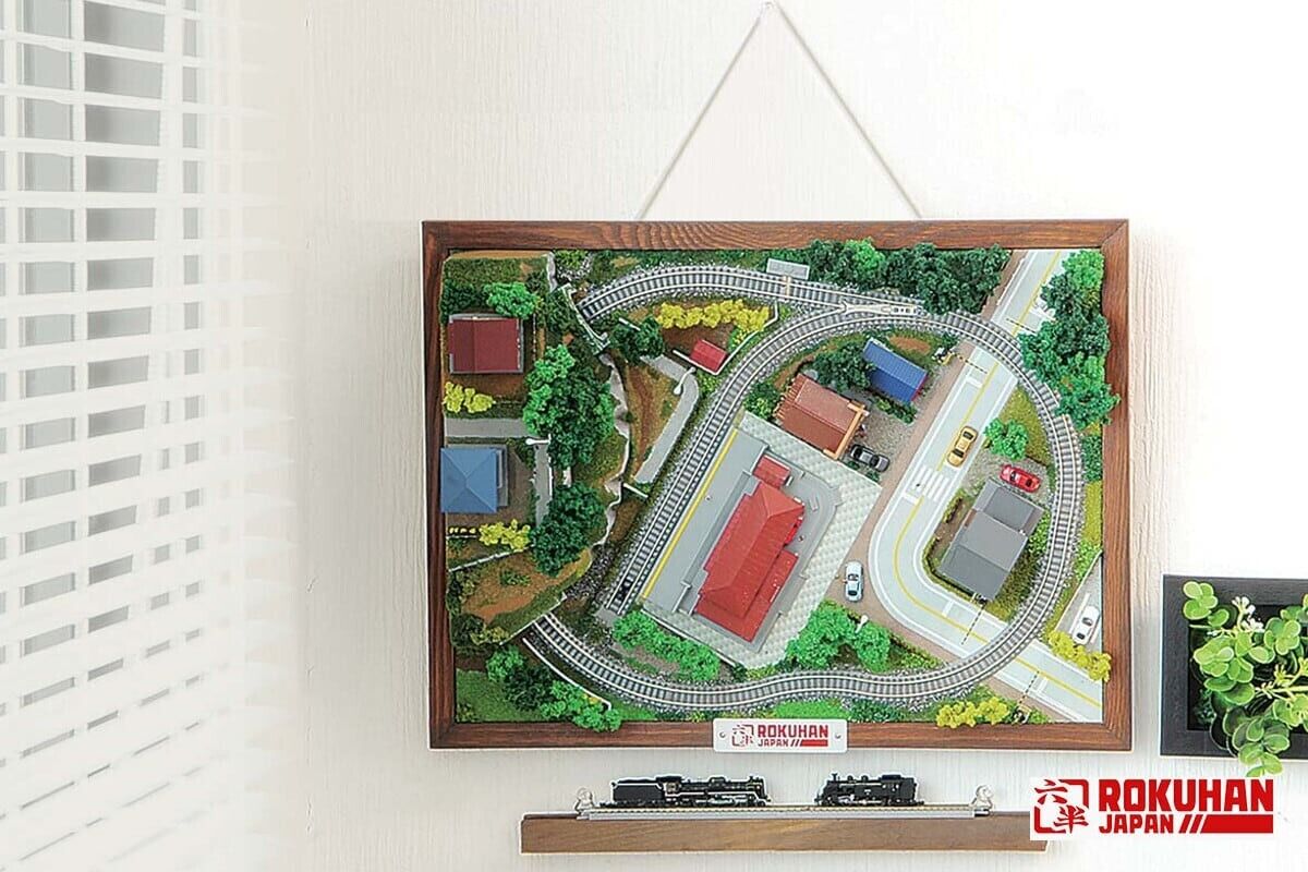 Rokuhan Z Gauge Wall-Mounted Layout Set (Assembled painted)
