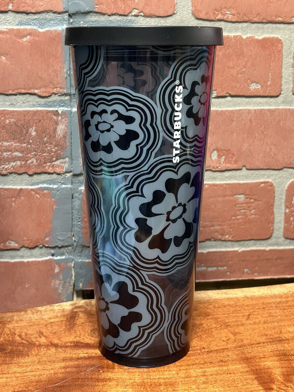 Starbucks 2018 Denim Blue Flower 24 oz Large Plastic Tumbler Drinkware No Straw