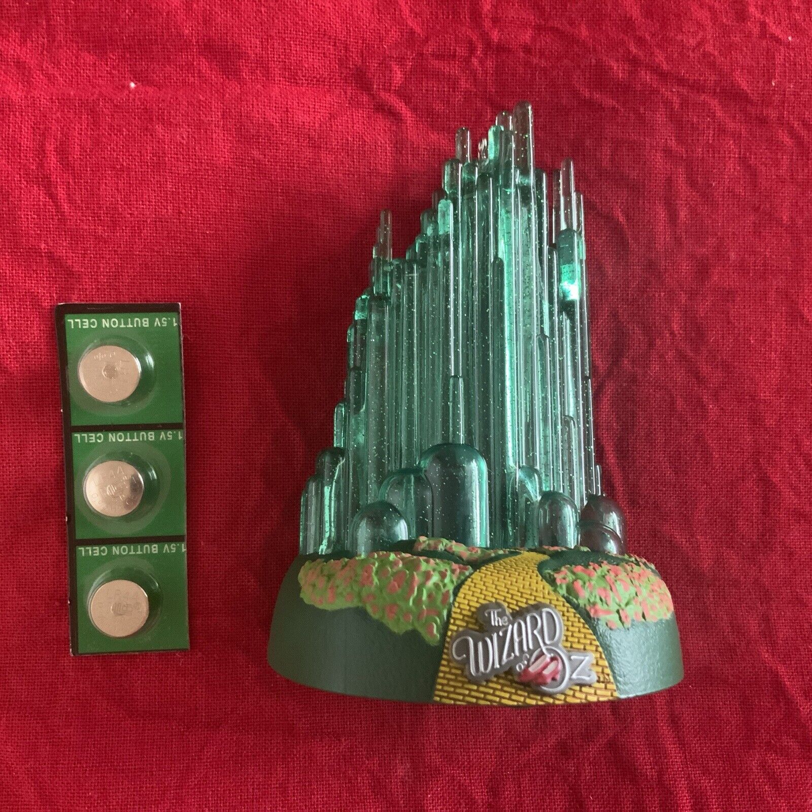 Emerald City The Wizard of OZ 2016 Magic light and sound batteries included.   I