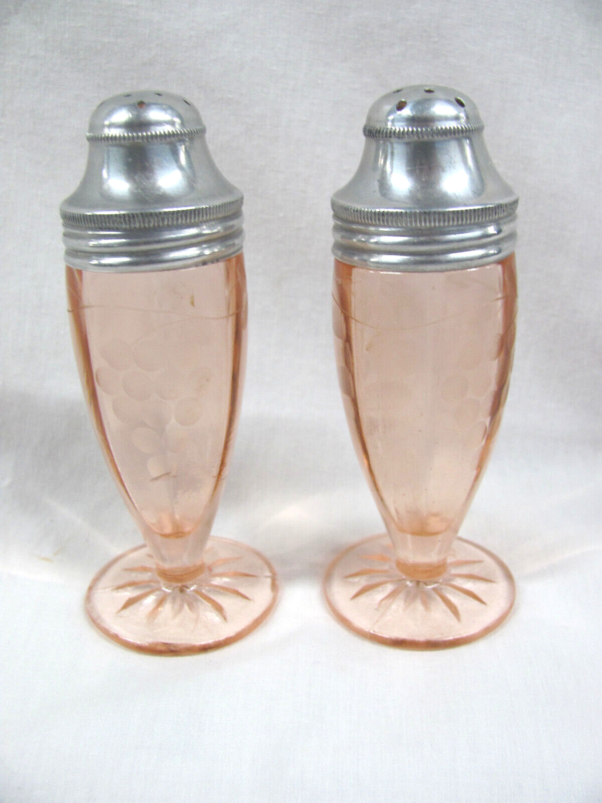 Vintage Pink Depression Glass Salt & Pepper Shakers, Florentine # 120