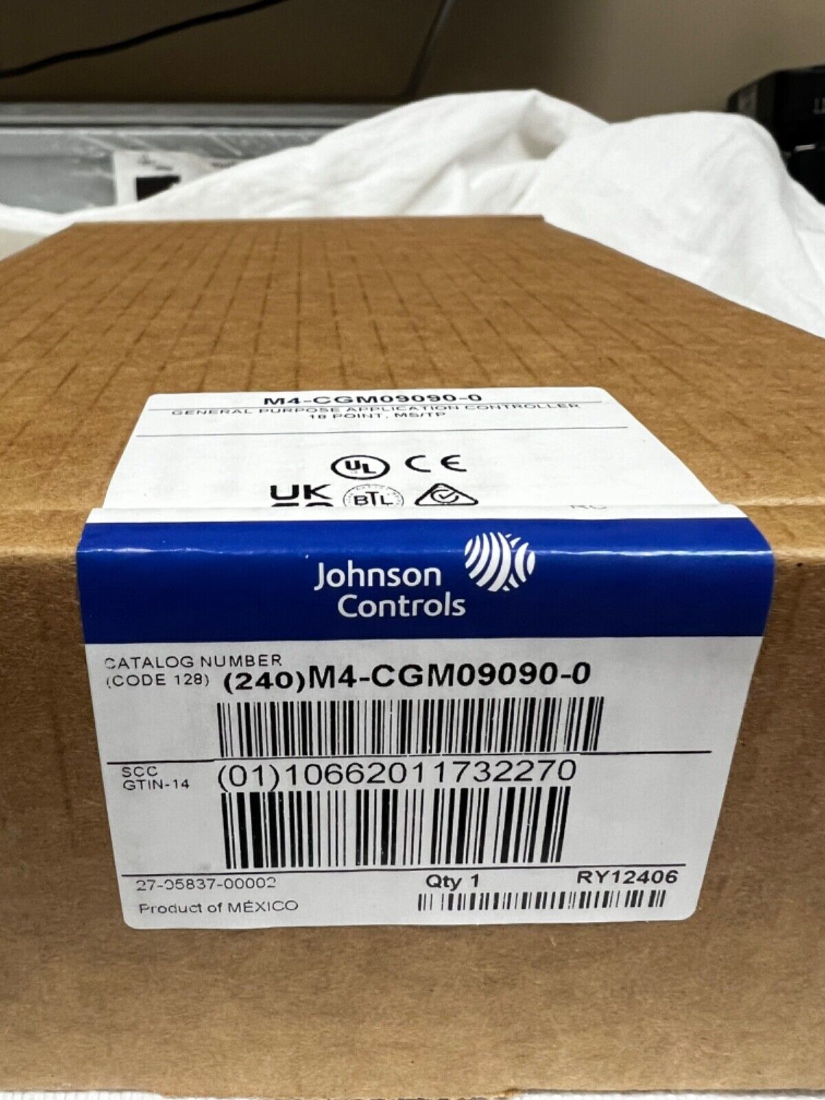 Johnson Controls new sealed  M4-CGM09090-0 General Purpose Controller CGM 09090