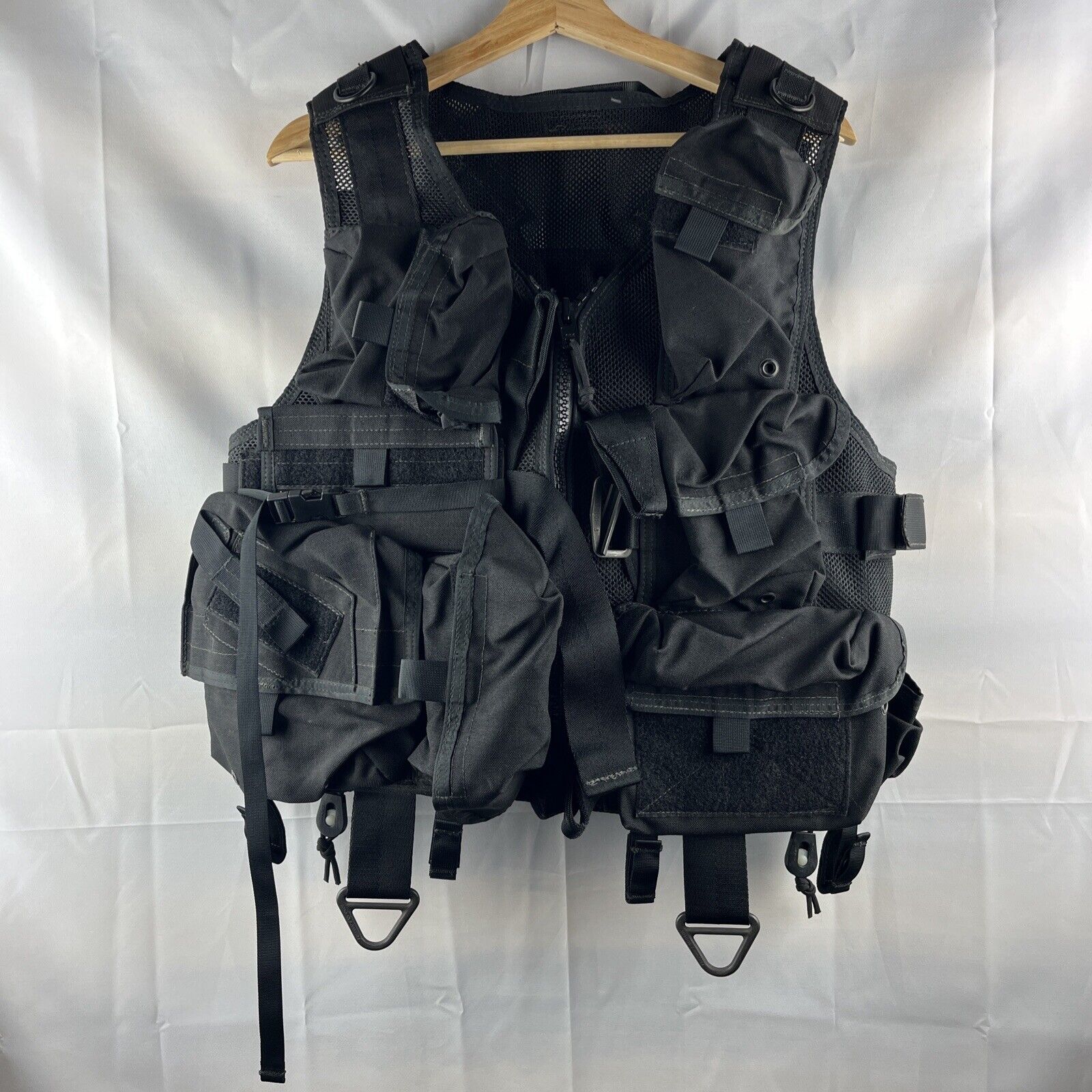 AWS Advanced Warfighting Solutions Inc P/N 52373 Medical Trauma Vest Black Nylon