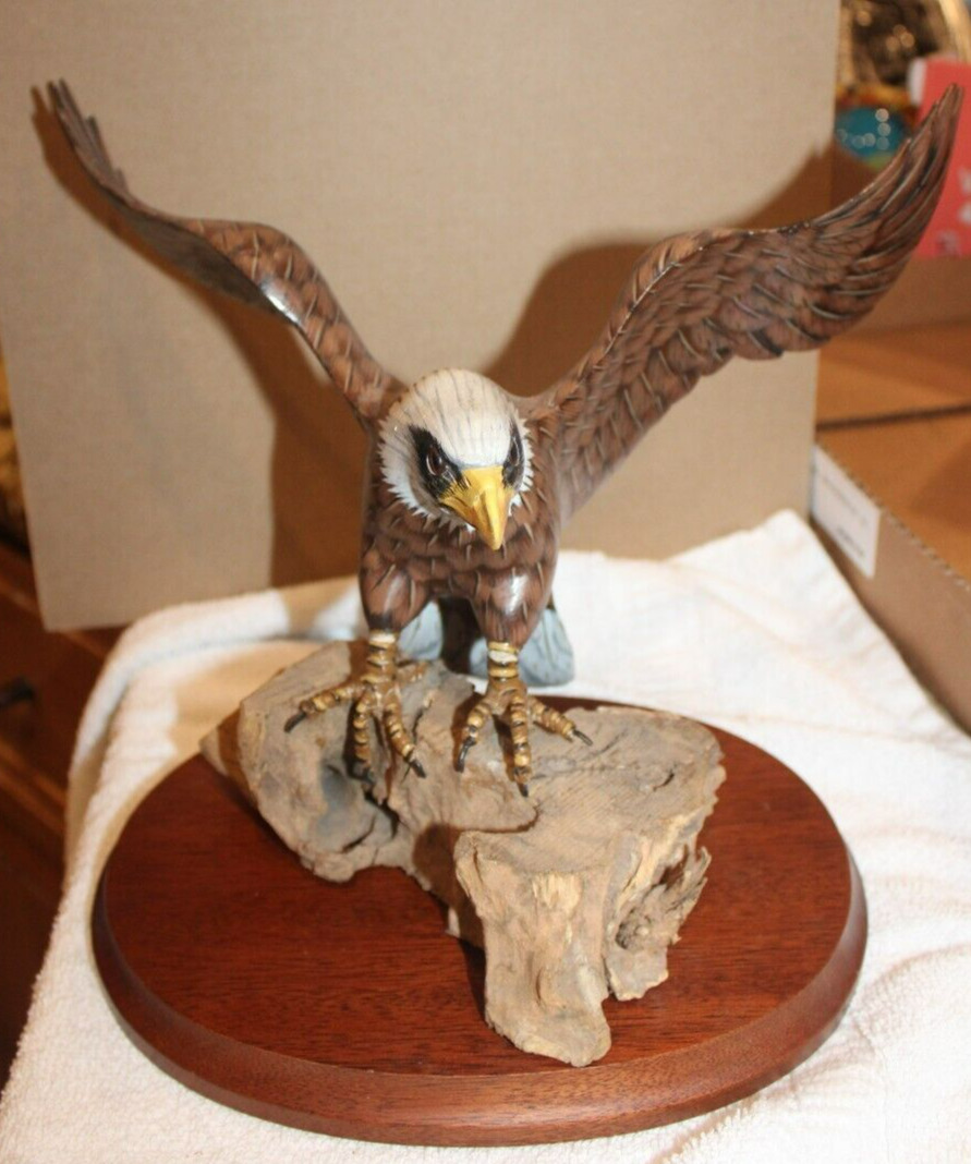 American Bald Eagle Figurine Carved In Wood - 9