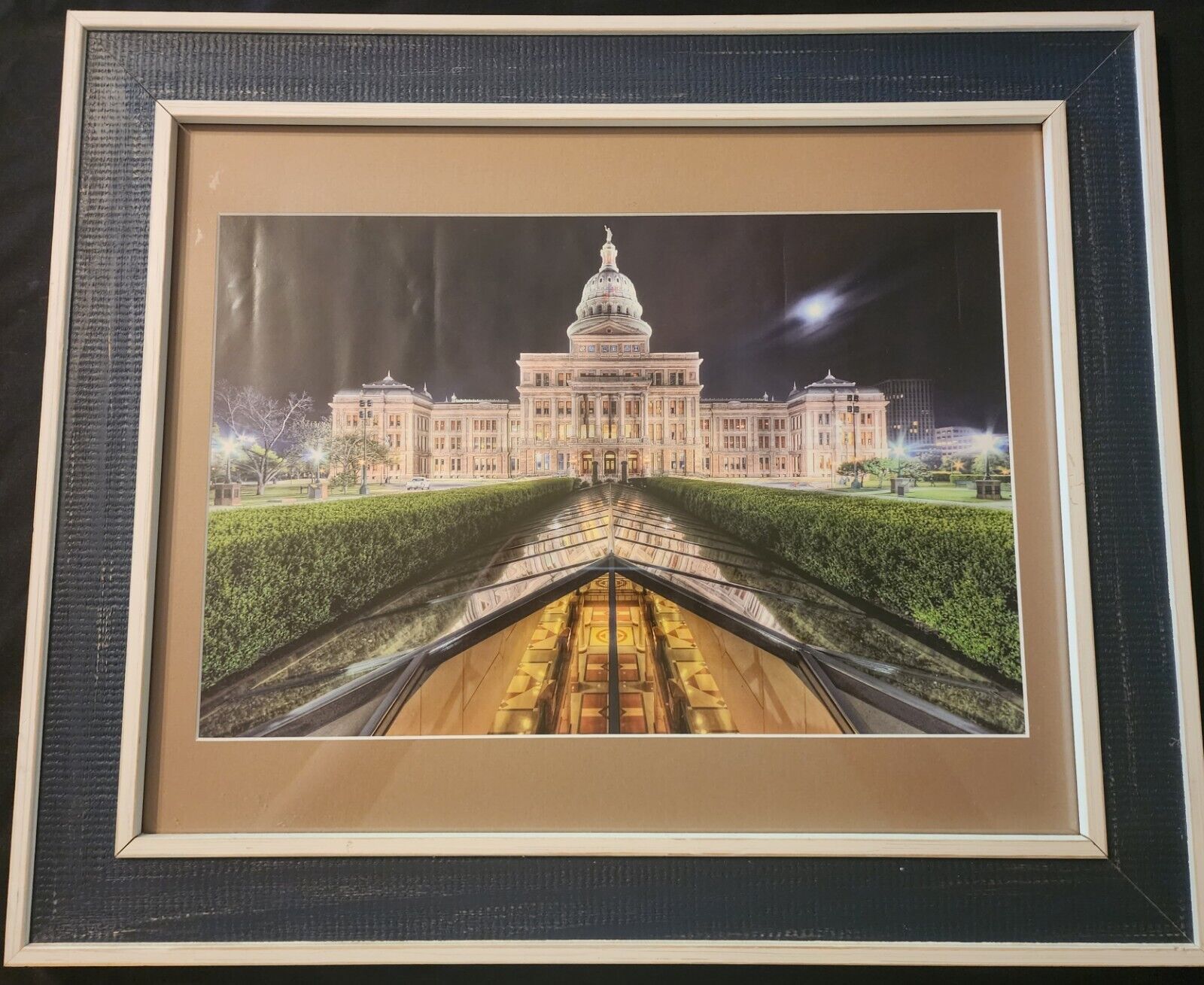Texas State Capitol In Early Morning Photo Art Print Framed 24x20