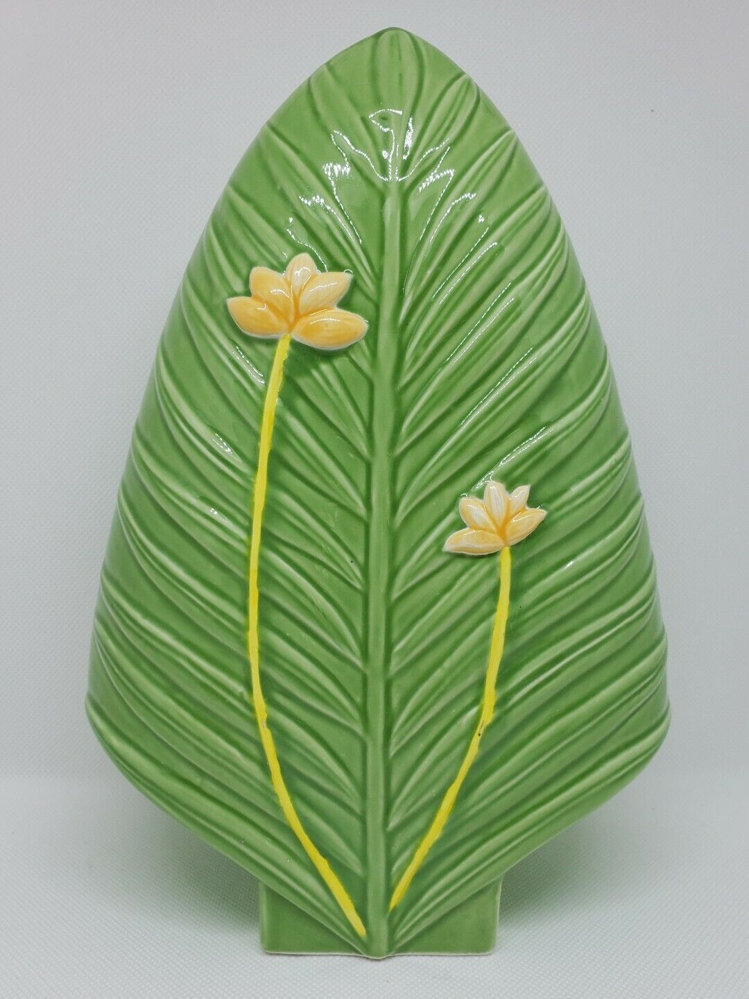 MCM Vintage Seymour Mann Taiwan Porcelain Assymetric Vase Floral Green Palm EUC 