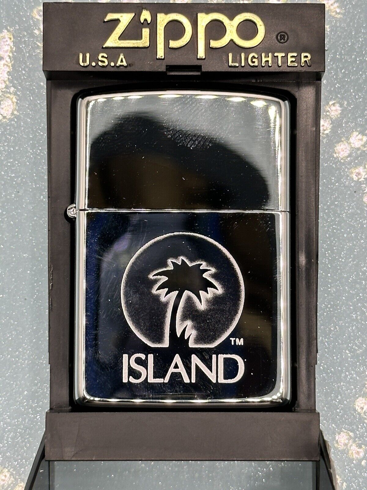 Vintage 1995 Island Records High Polish Chrome Zippo Lighter NEW