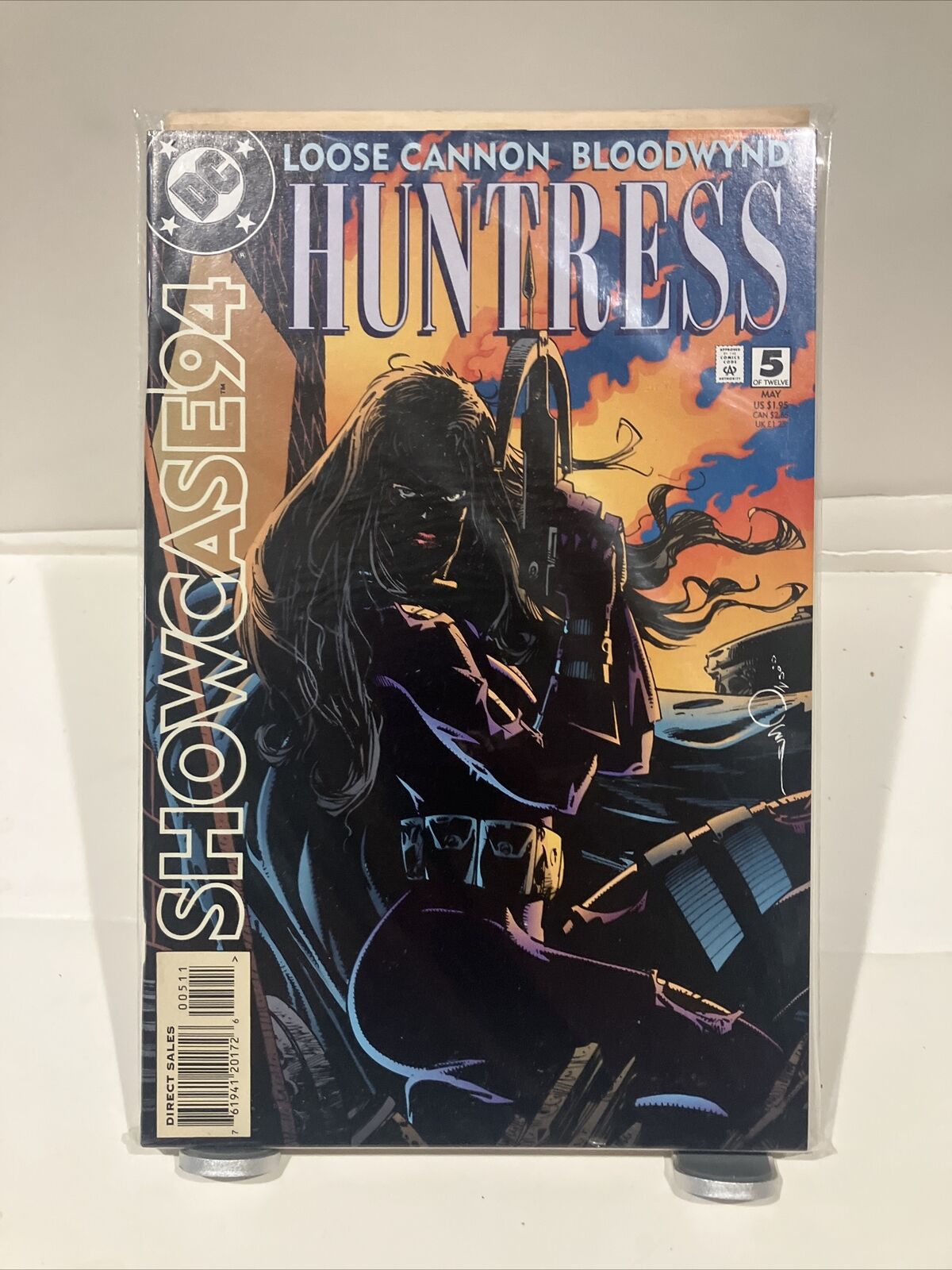 Showcase \'94 #5 (May 94) - Huntress, Loose Cannon, Bloodwynd