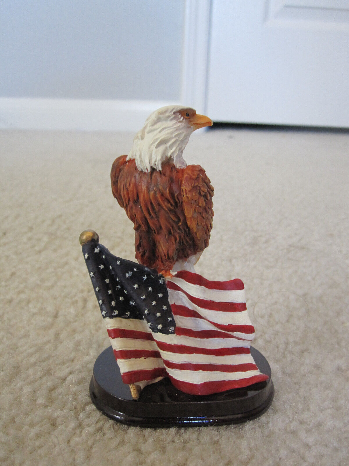 Bald Eagle American Flag Statuette Figurine NIB Patriotic Desk Decor New