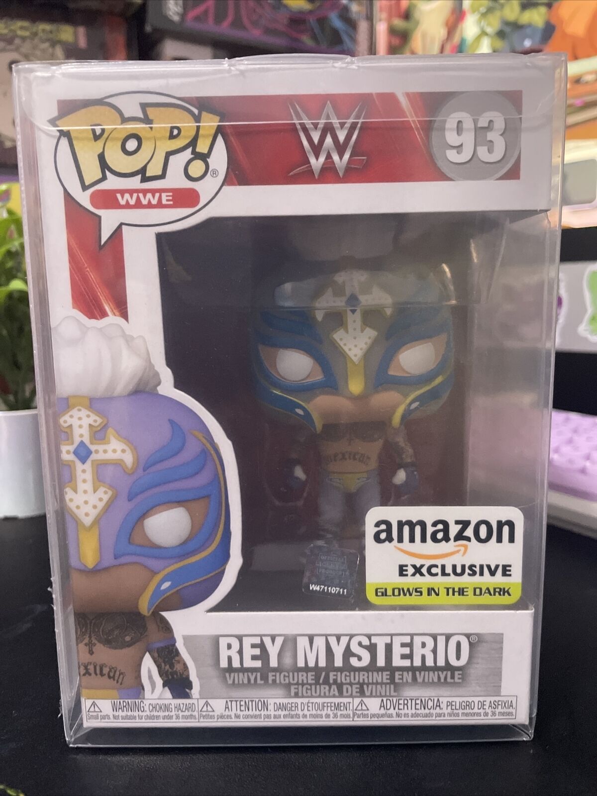 Funko Pop Vinyl: WWE - Rey Mysterio (Glows in the Dark) - Amazon (AM)...