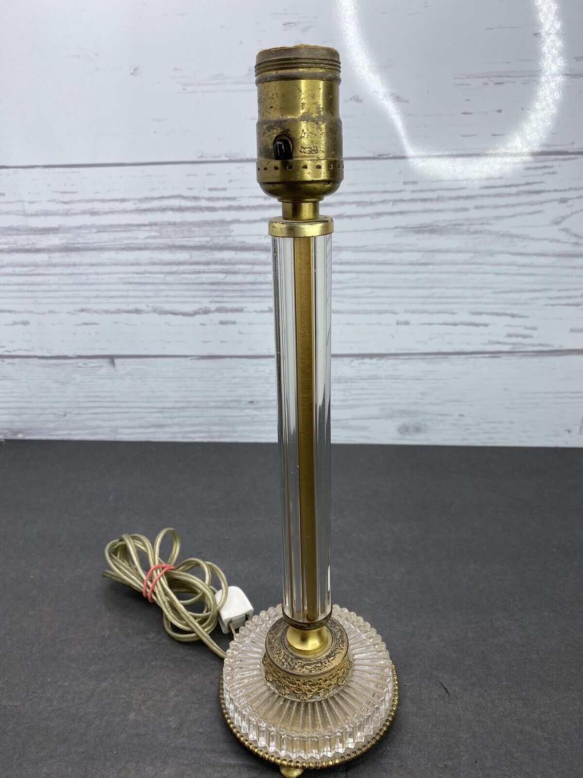 Vintage Ornate Neoclassical Style Clear Glass  & Brass Column Table Lamp 13” H