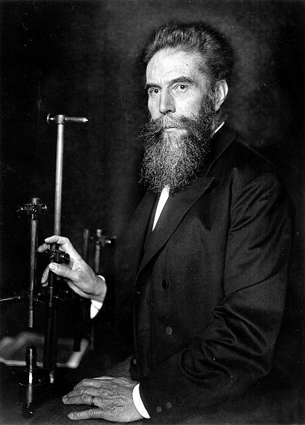 Dr.Wilhelm Conrad Rontgen Physicist discovered X-ray 1923 OLD PHOTO 3